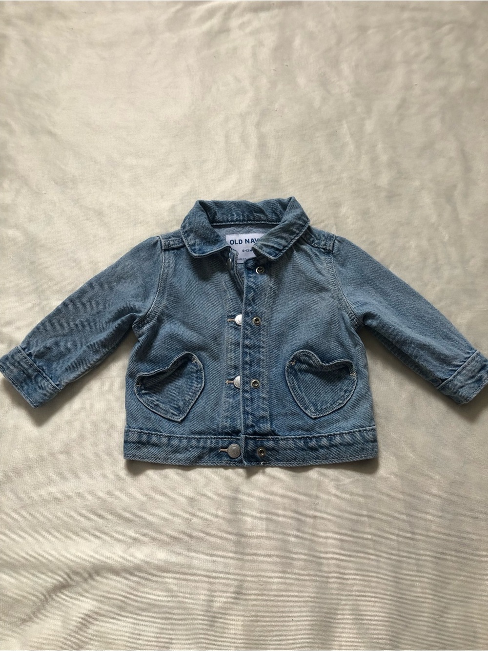 6-12 M Cute Old Navy Denim / Jean Jacket with Heart Patch Pockets - Light Blue